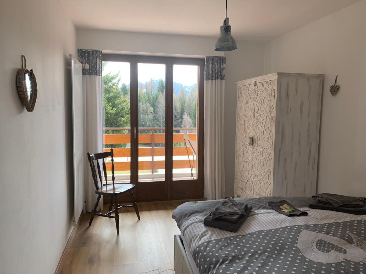 La Jacinthe De Crans Apartment Luaran gambar