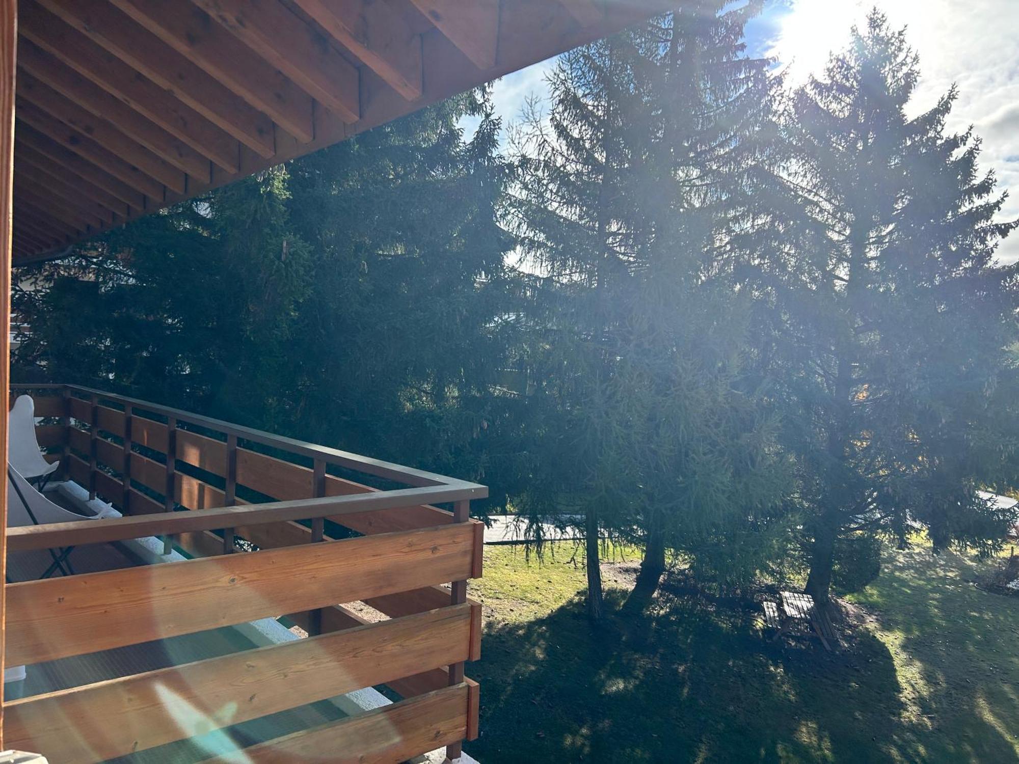 La Jacinthe De Crans Apartment Luaran gambar